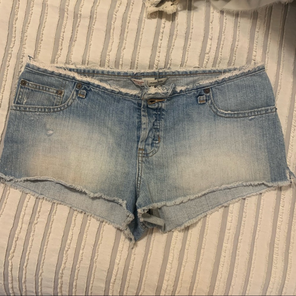 Abercrombie & Fitch light wash, fringe shorts